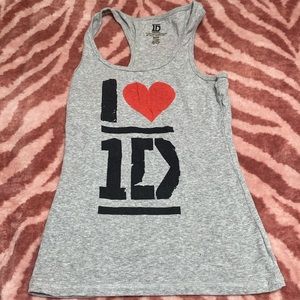Size medium 1D tank